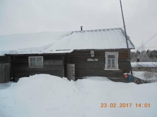 дом с земельным участком