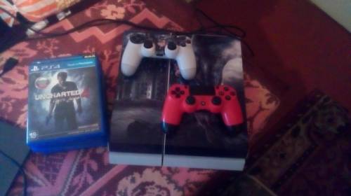 Продам Sony PlayStation 4