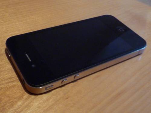 Продам телефон iphone в хорошем состоянии