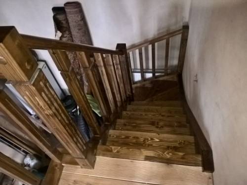лестницы из массива дерева по заказ