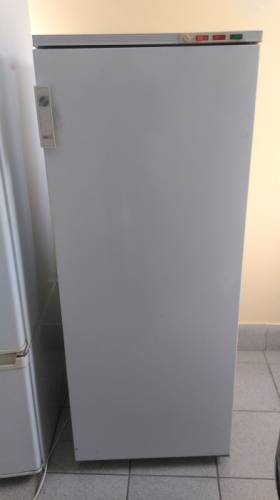 Продам холодильник Бирюса 145