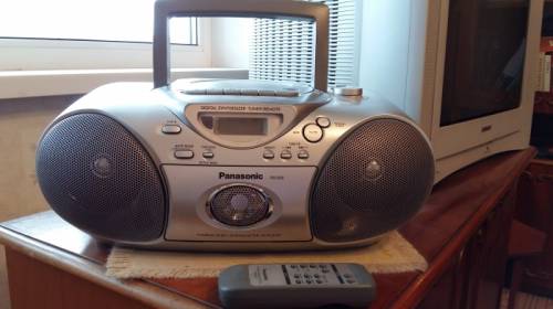 стерео CD система Panasonic с пультом управления
