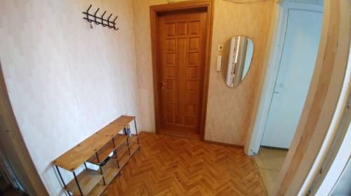Сдам трехкомнатную квартиру в хорошем состоянии