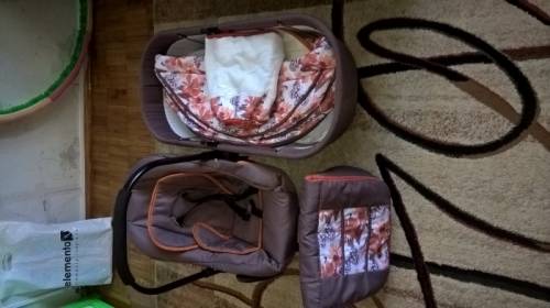 Продам детскую  коляску 3в1