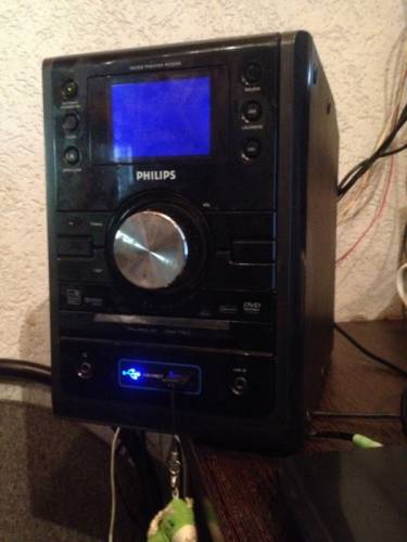 Продам музыкальный центр PHILIPS micro theater MCD 395