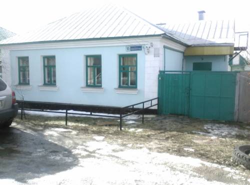 продам дом кирпичный,торг уместен при осмотре дома