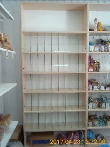Продам конфетные стелажи,