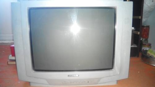 Телевизор “Erisson“  1500р