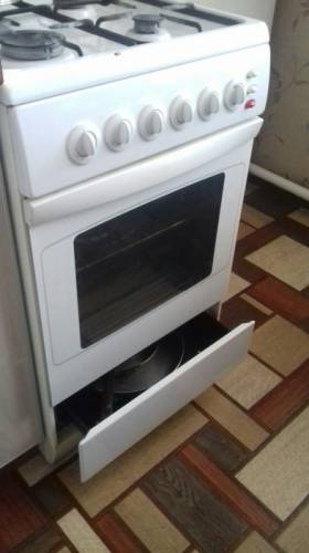 Газовая плита с электророзжигом