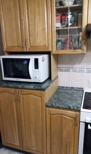 Кухонный набор угловой  3.7м*1.33м, б/у