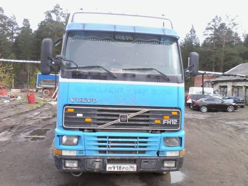 Продам тягач Volvo FH12