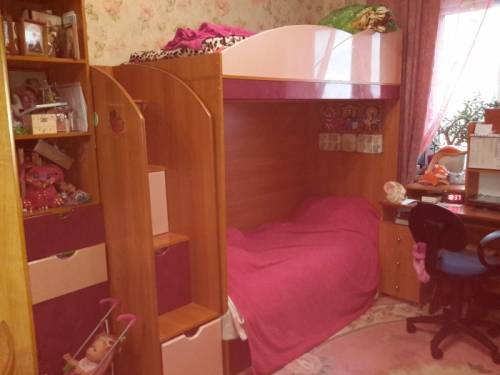 двух ярусная кровать 