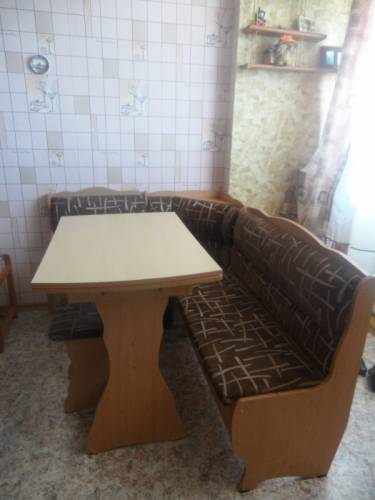 Продам недорого кухонный уголок