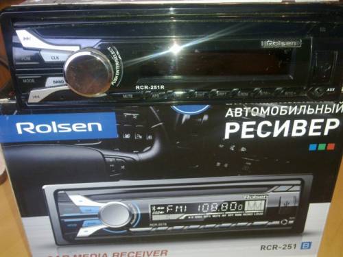  автомагнитола       Rolsen RCR-251R  