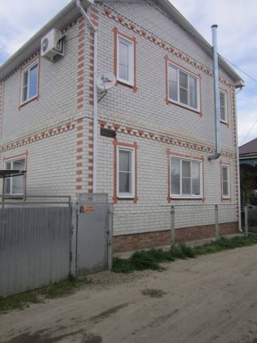 Продаю двухэтажный дом в городе Армавире