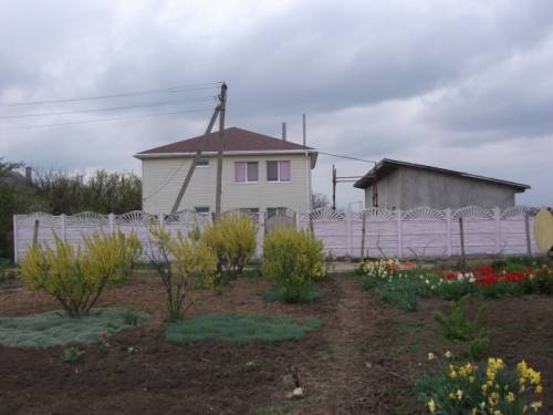 Продам новый 2-х этажный дом -дача 165 кв. м. в Мирном,Симферопольский район