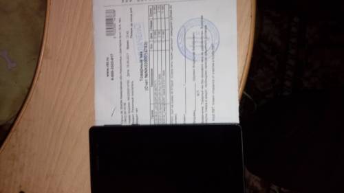 Продам телефон новый на гарантии