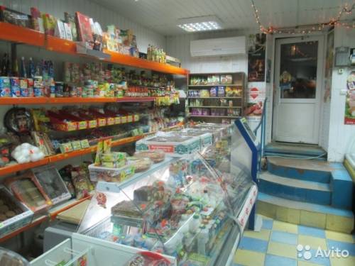 Продам  помещение с действующим магазином.