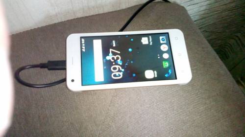 Смартфон Fly FS454 Nimbus 8 БЕЛЫЙ 