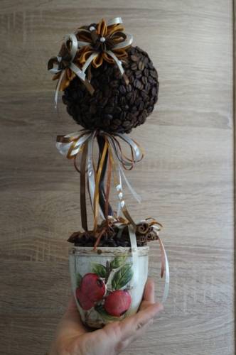 Продам деревья из бисера, топиарий из цветов, ракушки, кофе