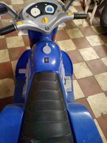 Продам мотоцикл на аккумуляторе.