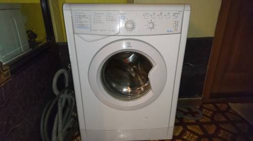 Стиральная машина indesit iwub4085