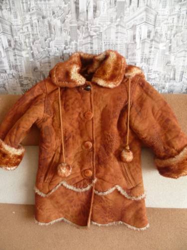 Продам детскую дубленку 