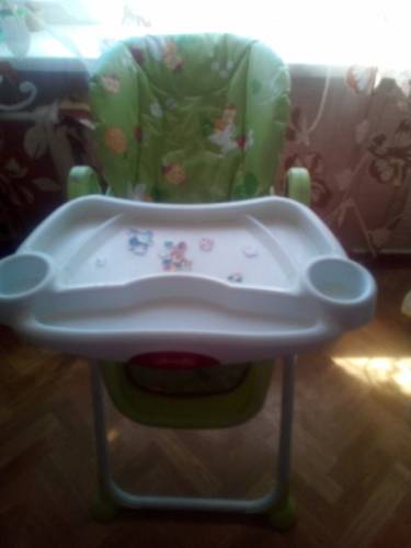 Продам стульчик для кормления