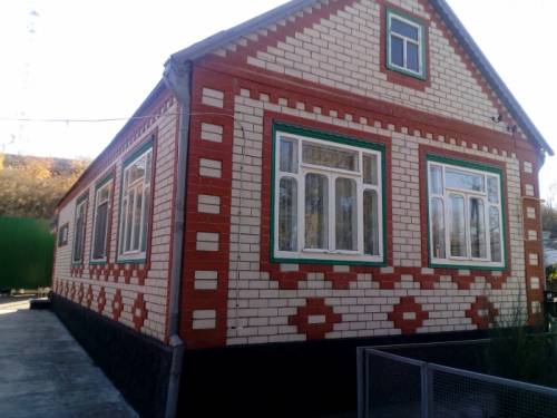 продается дом срочно. цена минимум
