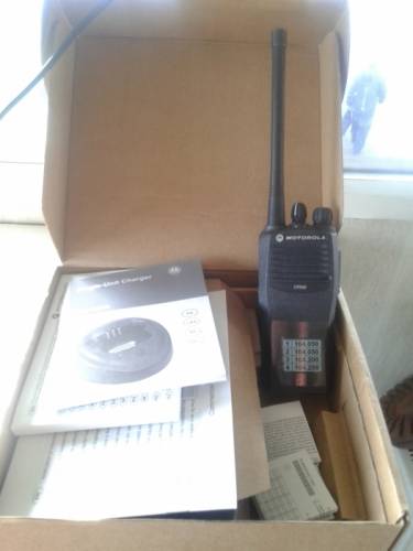 MOTOROLA-040---  радиостанция.--2шт.
