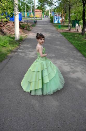 Продам шикарное платье для любого торжества