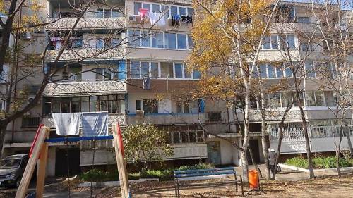 Продаю з-ех комнатную квартиру новой планировки 
