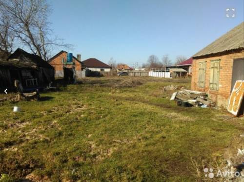 Небольшое домовладение в городе Усть-Лабинске