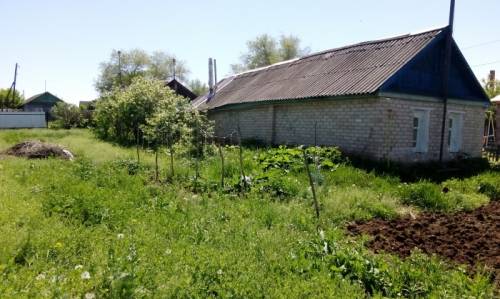 Дом 45 м.кв. с участоком 10 сот с Беленовка с/с Приуральский Оренбургский р-н 