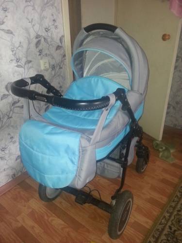 Продам коляску в хорошем состояние
