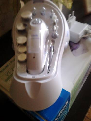 Новый набор для маникюра и педикюра Vitek VT-2201 
