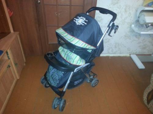 Коляска прогулочная Seca Aero
