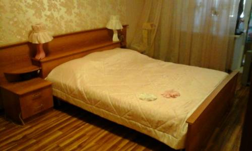 Продам спальный гарнитур