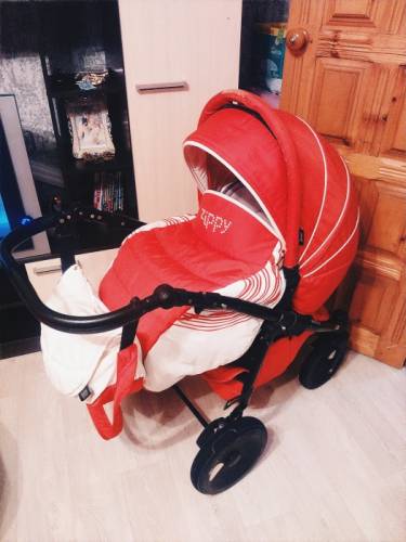 продам коляску tuttis Zippy 