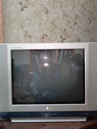 Телевизор LG FLATRON