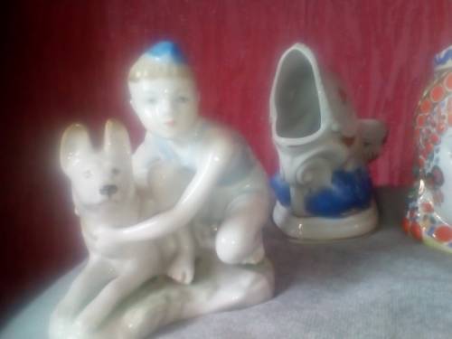 Продам    старинные изделия из фарфора , 