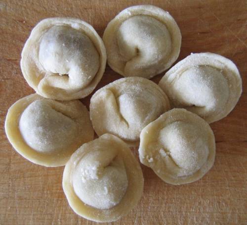 Домашние пельмени и вареники