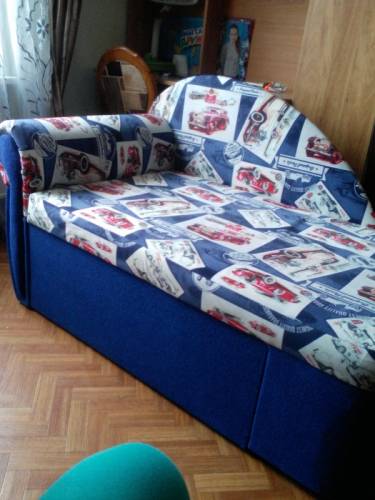 продам детский диван