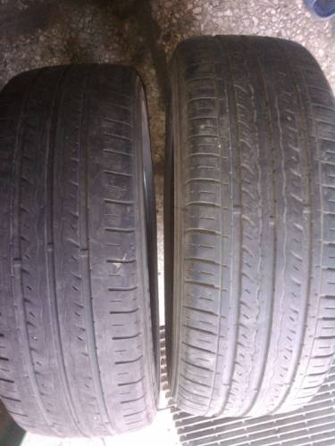 2 покрышки Kumho