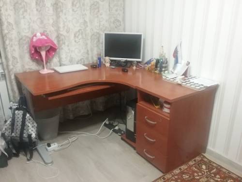 Стол, тумба, подставка под процессор. 