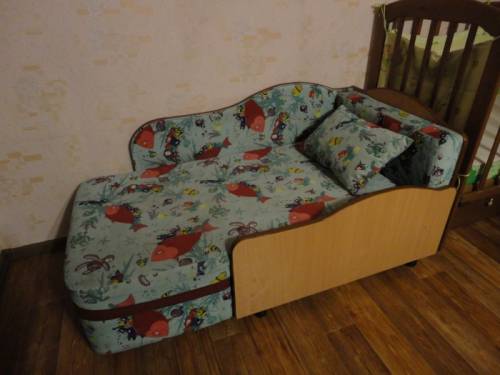 Детский диванчик