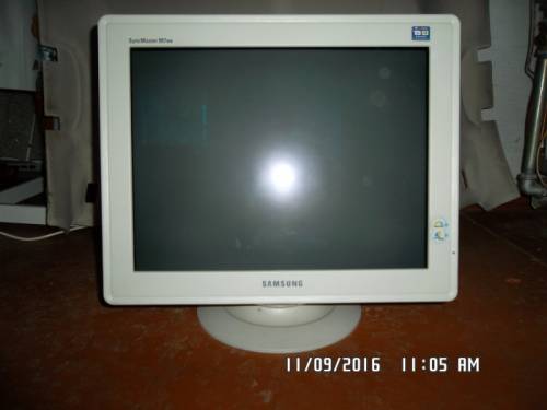 Монитор “Самсунг“ Sync Master 997 mbS