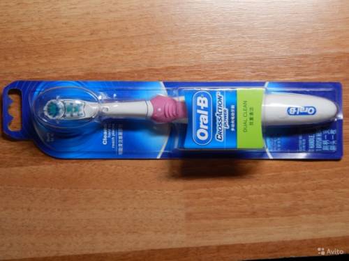 электрическая зубная щетка Oral-B