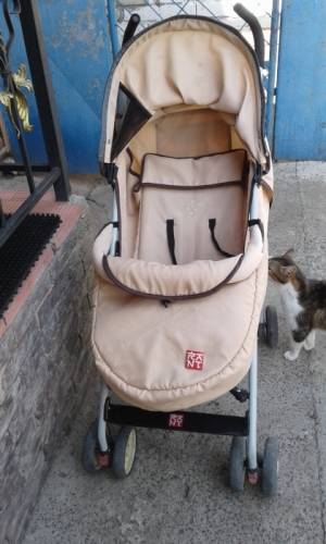 Продам прогулочную коляску