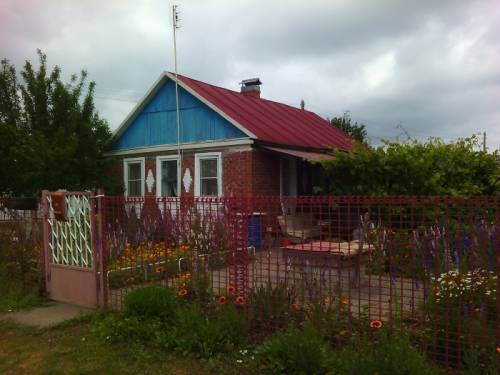 Продаю дом и участок земли